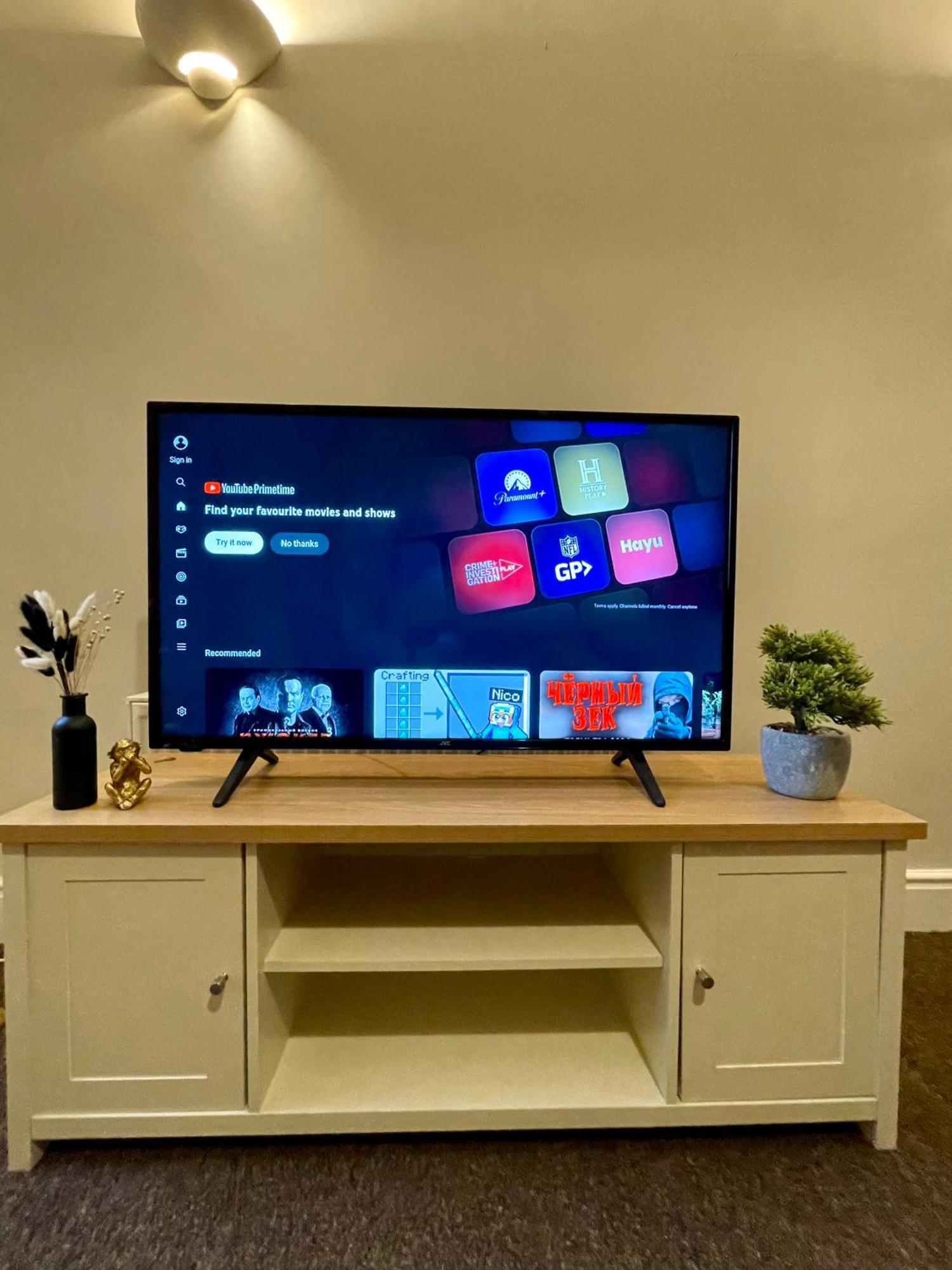 Cosy 5Bed 2Bath Well Equipped House In Coventry City Near Amenties Makes Great Digs, Wi-Fi, On Street Parking, Smart Tvs In Rooms, Coop Shop 2Mins Walk 외부 사진